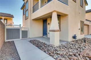 Photo #2: 2314406 Listing 