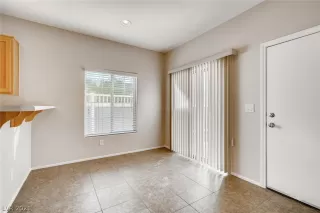 Photo #6: 2314406 Listing 