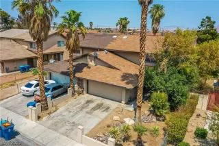 Photo #3: 2314415 Listing