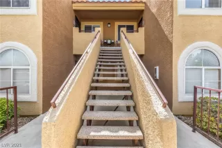 Photo #6: 2314457 Listing