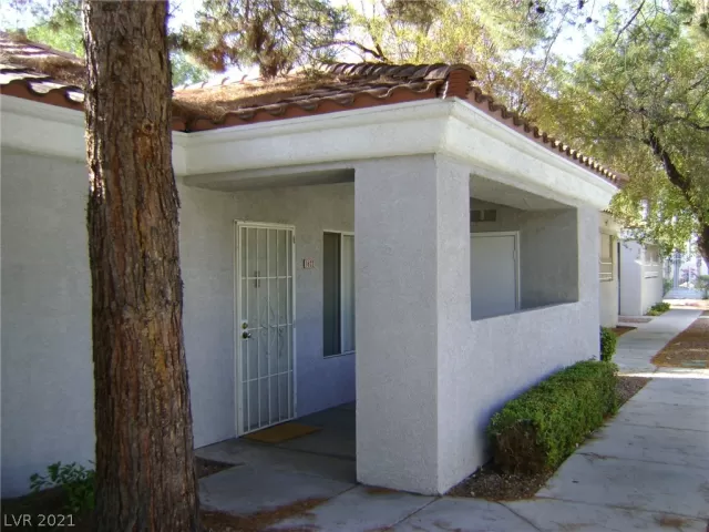 MLS: 2314479 Condo For Sale