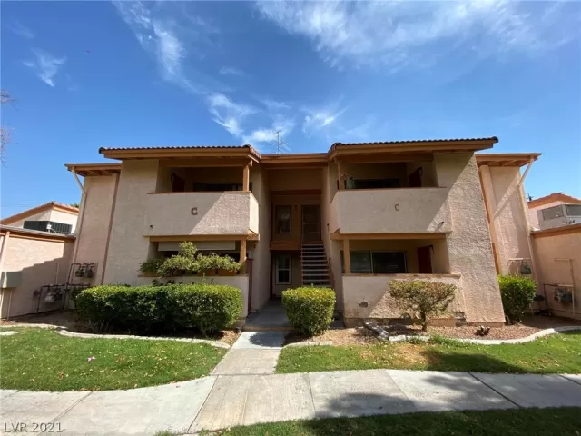 MLS: 2314514 Condo For Sale