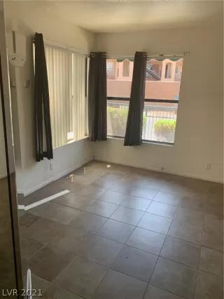 Photo #1: 2314522 Listing