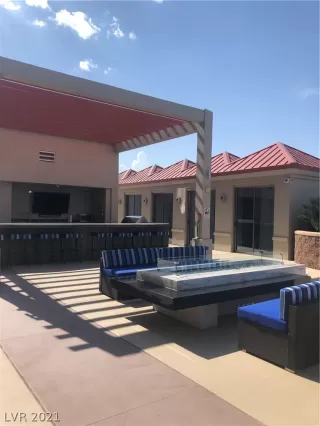 Photo #4: 2314525 Listing 