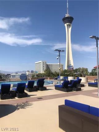 Photo #5: 2314525 Listing 