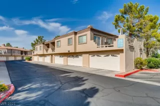 Photo #1: 2314548 Listing