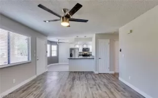 Photo #1: 2314554 Listing