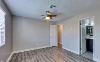 Photo #2: 2314554 Listing