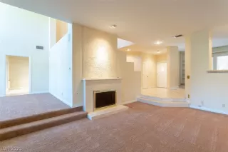 Photo #2: 2314562 Listing