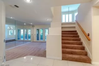 Photo #5: 2314562 Listing