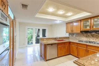 Photo #6: 2314562 Listing