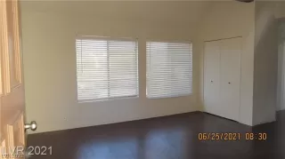 Photo #1: 2314580 Listing