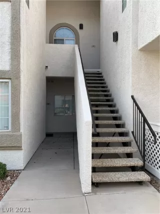 Photo #2: 2314587 Listing 