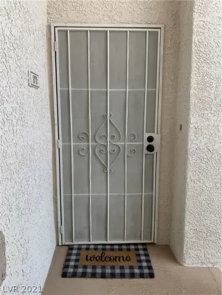 Photo #3: 2314587 Listing 