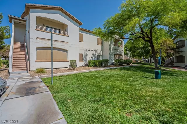 MLS: 2314616 Condo For Sale