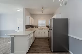 Photo #1: 2314616 Listing