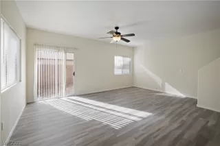 Photo #1: 2314619 Listing 