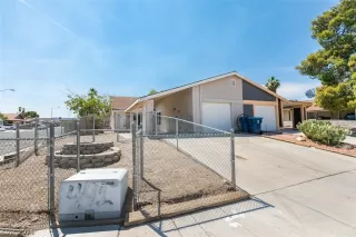 Photo #4: 2314652 Listing 