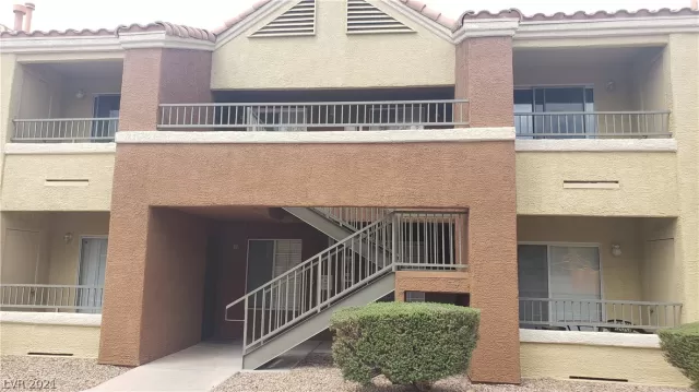 MLS: 2314732 Condo For Sale