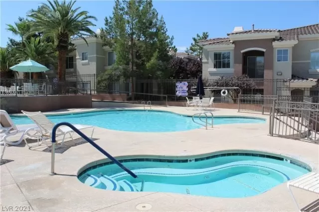 MLS: 2314733 Condo For Sale