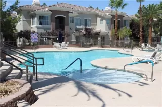 Photo #2: 2314733 Listing 