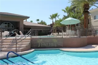 Photo #3: 2314733 Listing 