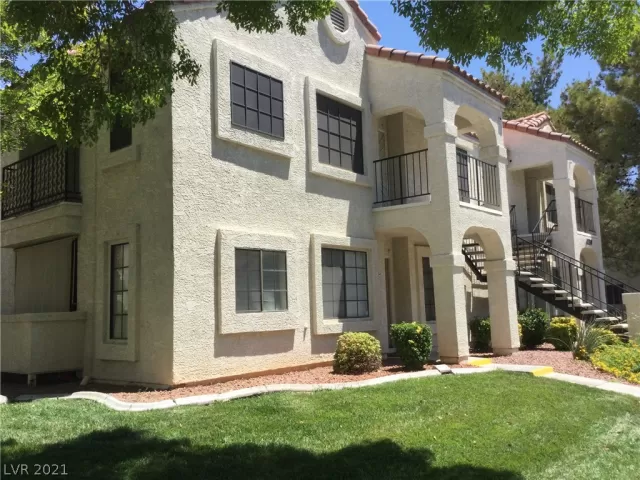 MLS: 2314754 Condo For Sale