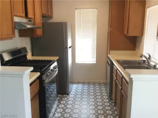 Photo #6: 2314754 Listing 