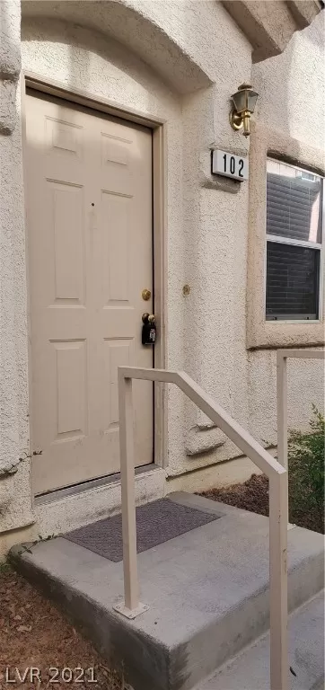 MLS: 2314765 Condo For Sale
