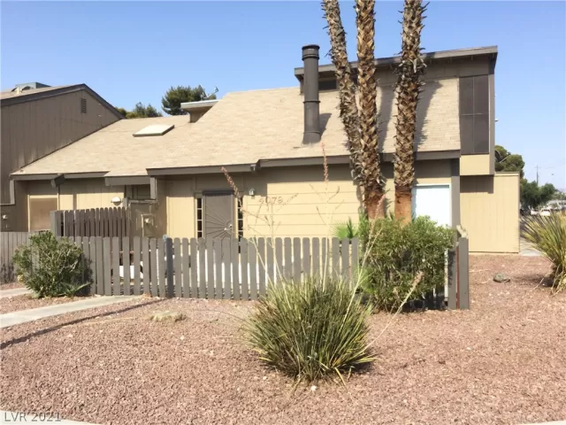 MLS: 2314798 Condo For Sale