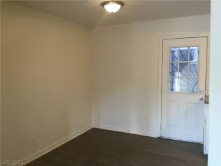 Photo #4: 2314798 Listing 