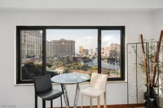 Photo #2: 2314813 Listing