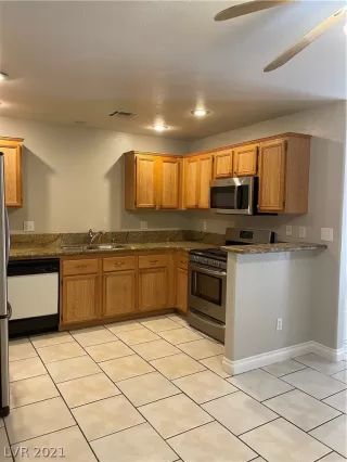 Photo #1: 2314826 Listing 