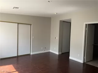 Photo #6: 2314826 Listing 