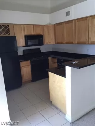 Photo #1: 2314827 Listing