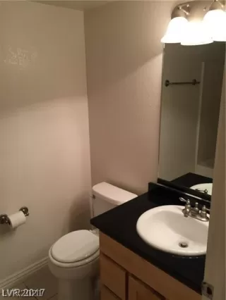 Photo #4: 2314827 Listing