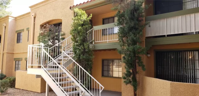 MLS: 2314832 Condo For Sale
