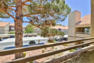 Photo #5: 2314834 Listing 