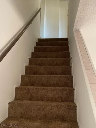 Photo #3: 2314837 Listing 