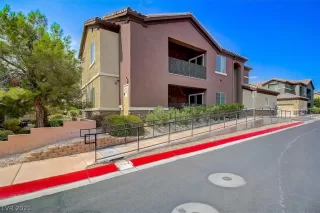 Photo #1: 2314867 Listing 