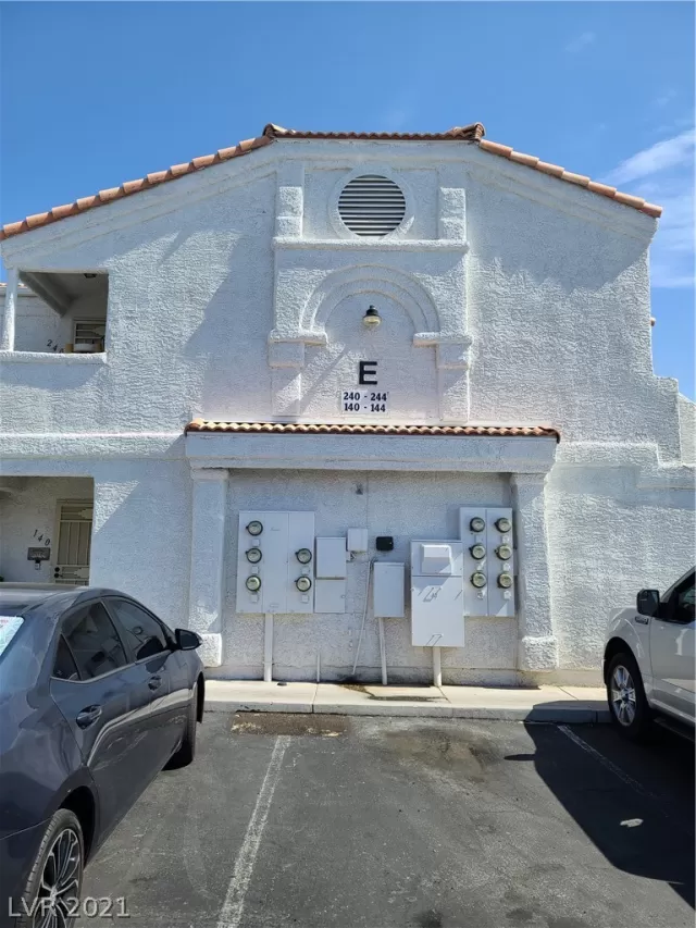 MLS: 2314876 Condo For Sale