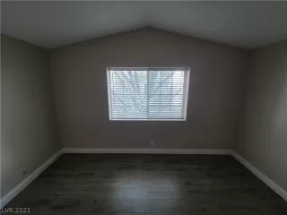 Photo #5: 2314876 Listing 