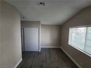 Photo #6: 2314876 Listing 