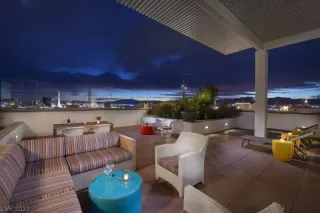 Photo #2: 2314894 Listing