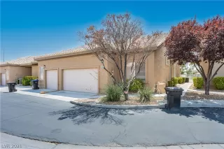 Photo #3: 2314929 Listing 