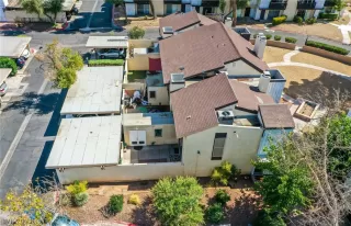 Photo #5: 2314934 Listing