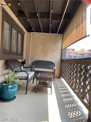 Photo #1: 2314937 Listing 