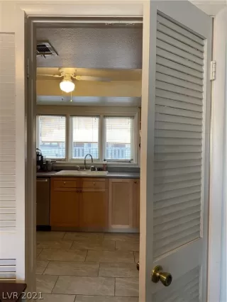 Photo #6: 2314937 Listing 