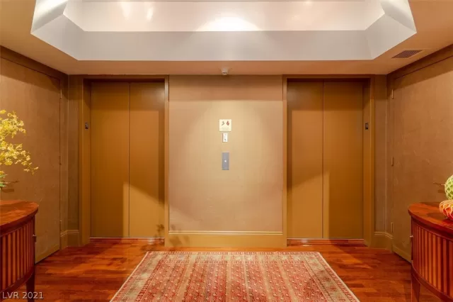 MLS: 2314938 Condo For Sale