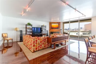 Photo #2: 2314938 Listing 